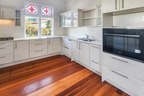 Photo of property in 98 Kennedy Road, Napier South, Napier, 4110