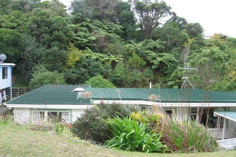 Photo of property in 40 Lyndhurst Road, Tawa, Wellington, 5028