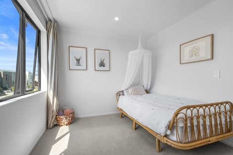 Photo of property in 17 Waenganui Road, Hobsonville, Auckland, 0616