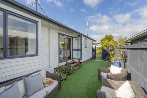 Photo of property in 13 Martin Place, Cooks Beach, Whitianga, 3591