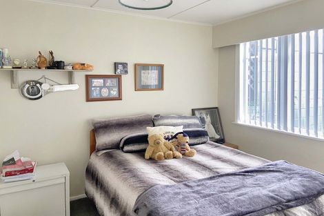 Photo of property in 9 Totara Park Road, Clouston Park, Upper Hutt, 5018