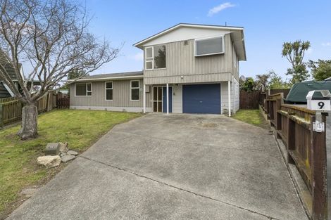 Photo of property in 9 Meads Place, Bulls, 4818