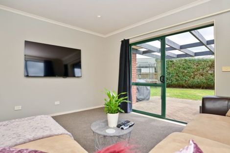 Photo of property in 39 Cairns Crescent, Rototuna, Hamilton, 3210