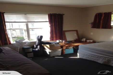 Photo of property in 67 Te Atatu Road, Te Atatu South, Auckland, 0610