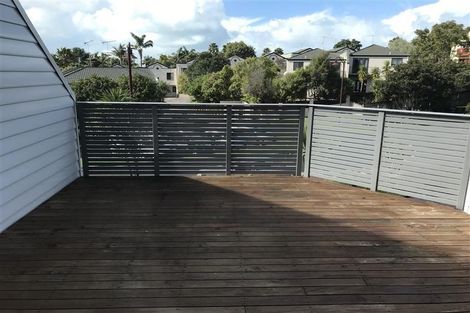 Photo of property in 3/17 Pannill Place, Oteha, Auckland, 0632