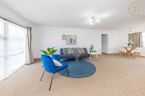 Photo of property in 2/17 Berwyn Avenue, Takanini, 2112