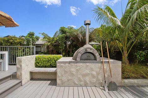 Photo of property in 27 Stella Drive, Clarks Beach, 2122