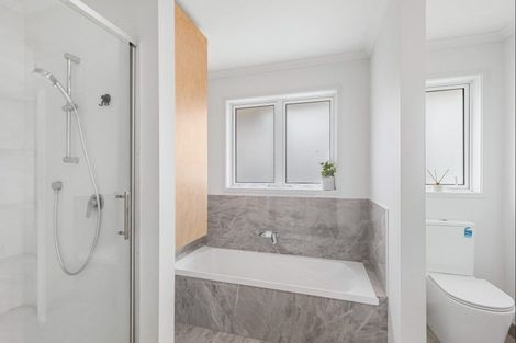 Photo of property in 571 Queen Street East, Levin, 5510