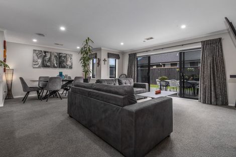 Photo of property in 118 John Burke Drive, Aotea, Porirua, 5024