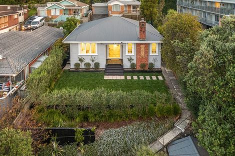 Photo of property in 5 Keystone Avenue, Mount Roskill, Auckland, 1041