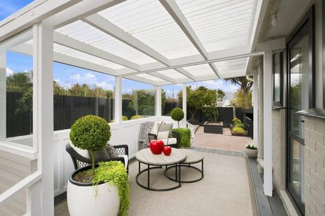 Photo of property in 17b Kruse Place, Redwood, Christchurch, 8051
