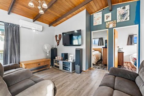 Photo of property in 4 Omutu Street, Oakura, Hikurangi, 0184