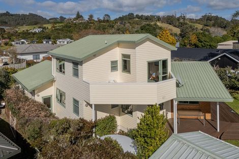 Photo of property in 19 Martin Place, Cooks Beach, Whitianga, 3591