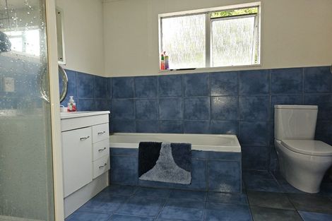 Photo of property in 50 Postgate Drive, Whitby, Porirua, 5024