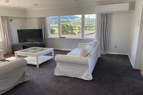 Photo of property in 21 Saint Edmund Crescent, Tawa, Wellington, 5028