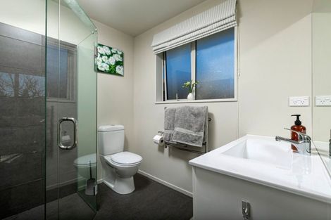 Photo of property in 50 Kelliher Drive, Wanaka, 9305