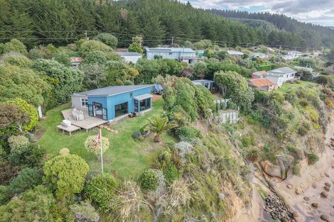 Photo of property in 163 Shag Point Road, Shag Point, Palmerston, 9482