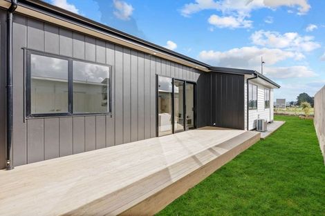 Photo of property in 65 Clarks Beach Road, Clarks Beach, 2122