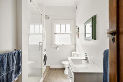 Photo of property in Zena Court, 6/11 Dufferin Street, Mount Victoria, Wellington, 6021