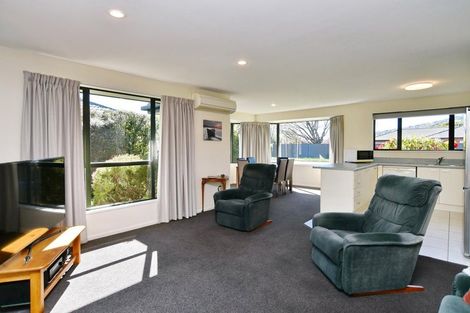 Photo of property in 39 Mauger Drive, Heathcote Valley, Christchurch, 8022