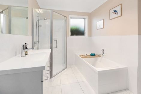 Photo of property in 33 Nelson Avenue, Aotea, Porirua, 5024