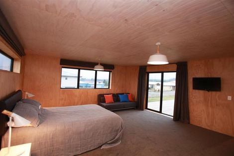 Photo of property in 7 Rankin Rise, Lake Tekapo, 7999