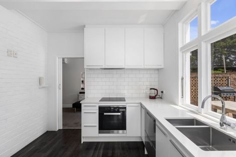 Photo of property in 1/60 Alfriston Road, Manurewa East, Auckland, 2102