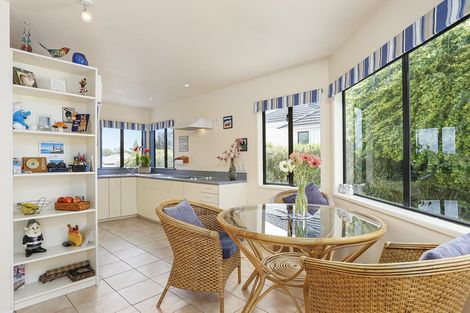 Photo of property in 6 Seaside Avenue, Waterview, Auckland, 1026