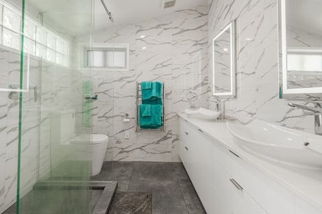 Photo of property in 75 Taunton Terrace, Blockhouse Bay, Auckland, 0600