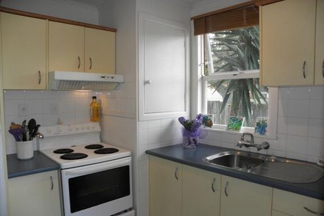 Photo of property in 1/4 Sydney Street, Hauraki, Auckland, 0622