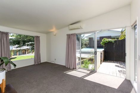 Photo of property in 12 Nevada Drive, Merrilands, New Plymouth, 4312