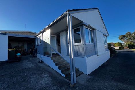 Photo of property in 1/7 Richards Avenue, Forrest Hill, Auckland, 0620