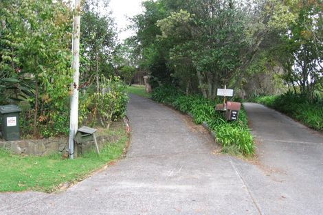 Photo of property in 132 Takahe Road, Titirangi, Auckland, 0604