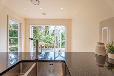 Photo of property in 8 Tuirau Place, Ilam, Christchurch, 8041