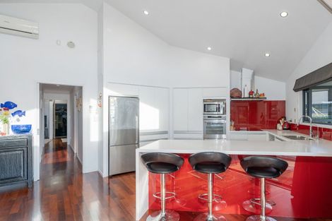 Photo of property in 18 Ringwood Place, Whitianga, 3510