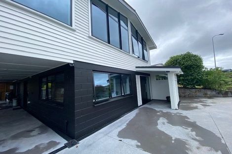 Photo of property in 14 Hinerau Grove, Waipahihi, Taupo, 3330