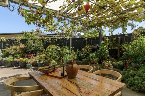 Photo of property in 22 Hansard Place, Bethlehem, Tauranga, 3110