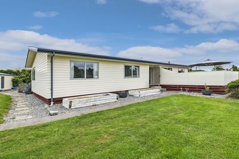 Photo of property in 8 Cross Street, Coalgate, 7673