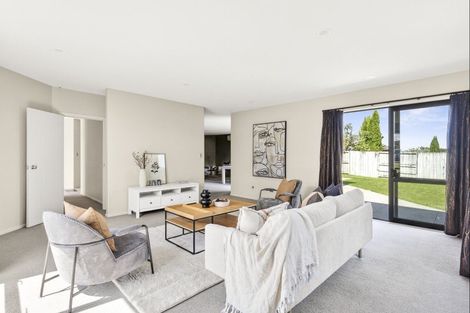 Photo of property in 5 Vosper Close, Leamington, Cambridge, 3432