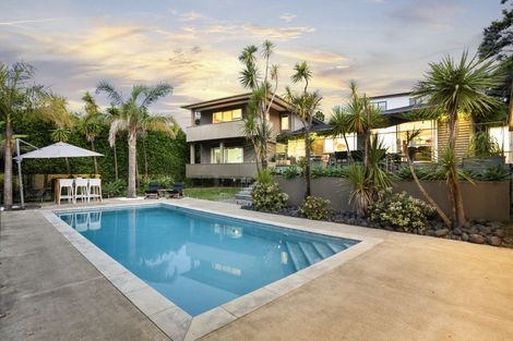 Photo of property in 14 Aberdeen Road, Campbells Bay, Auckland, 0620