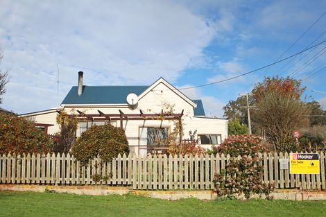 Photo of property in 23 Oakham Street, Hampden, 9410