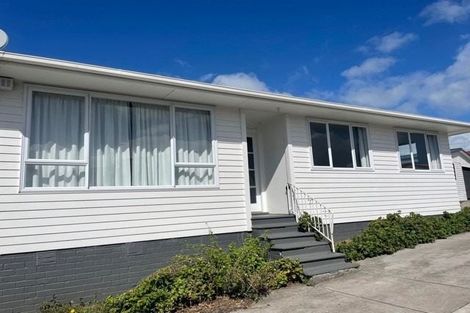 Photo of property in 129a Tidal Road, Mangere, Auckland, 2022