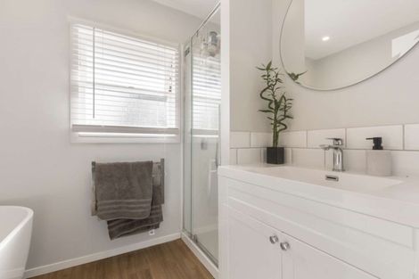 Photo of property in 13 Joyce Street, Pahurehure, Papakura, 2113