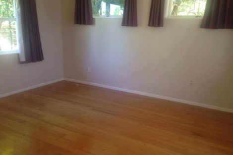 Photo of property in 3 La Trobe Street, Pakuranga Heights, Auckland, 2010