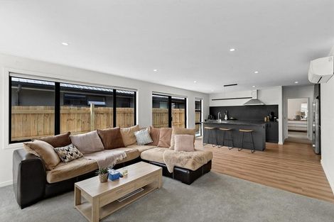 Photo of property in 13 Caton Street, Lake Hawea, 9382