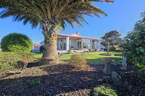 Photo of property in 135 Hall Street, Hokitika, 7810