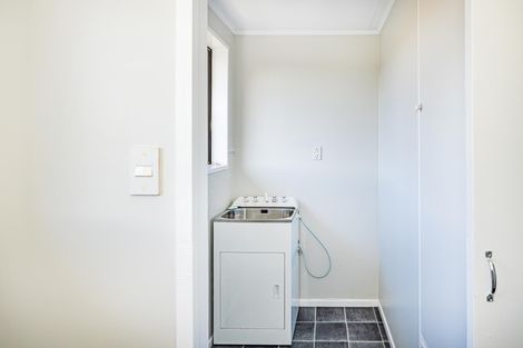 Photo of property in 9 Perth Street, South Hill, Oamaru, 9400