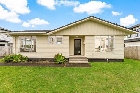 Photo of property in 22 Arthur Street, Riverhead, 0820
