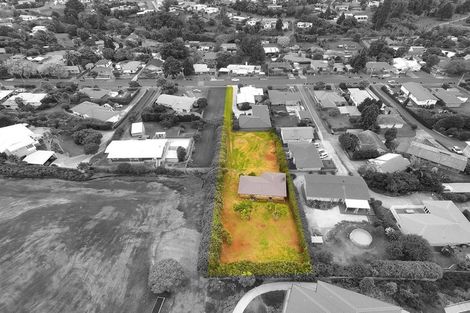 Photo of property in 84 Sutherland Road, Brookfield, Tauranga, 3110