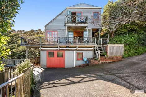 Photo of property in 33b Maungaraki Road, Korokoro, Lower Hutt, 5012